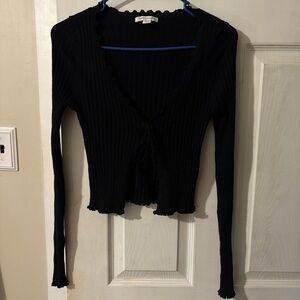 Black American Eagle crop long sleeve